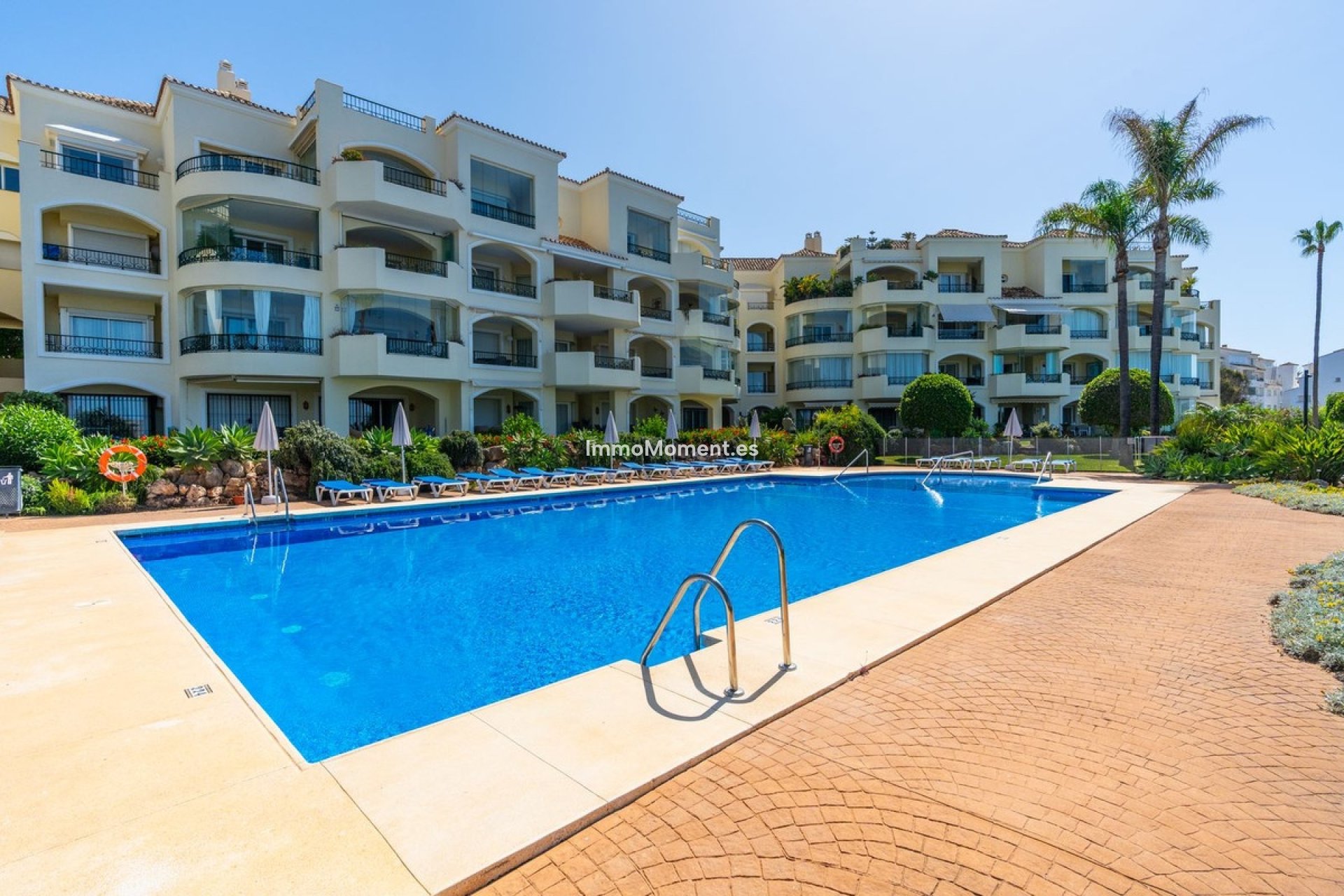 Resale - Apartment - Marbella - Elviria