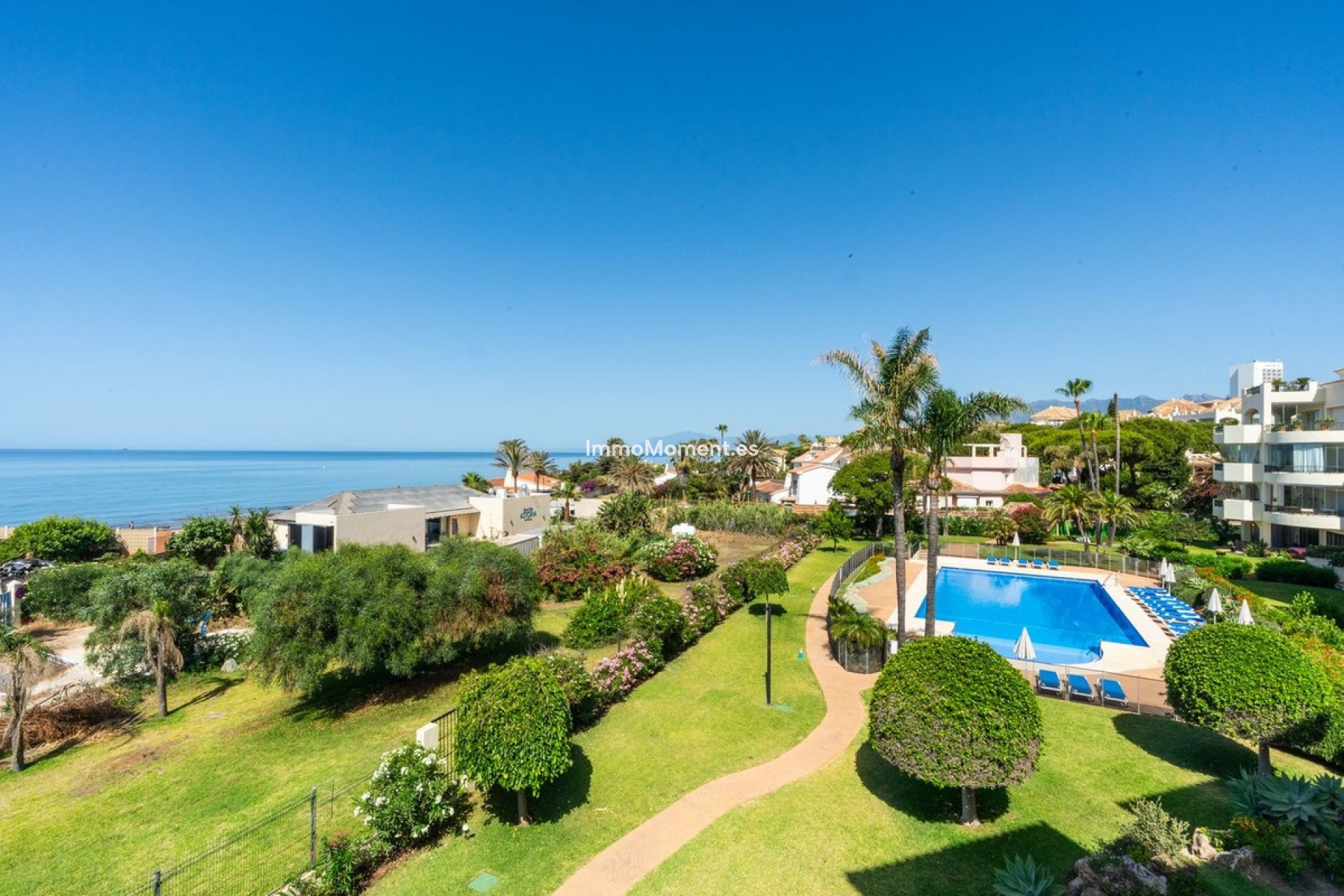 Resale - Apartment - Marbella - Elviria