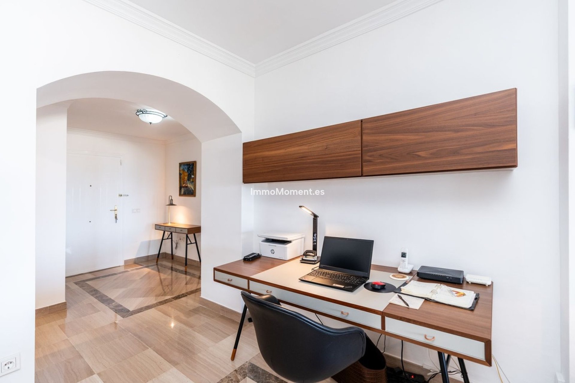 Resale - Apartment - Marbella - Elviria