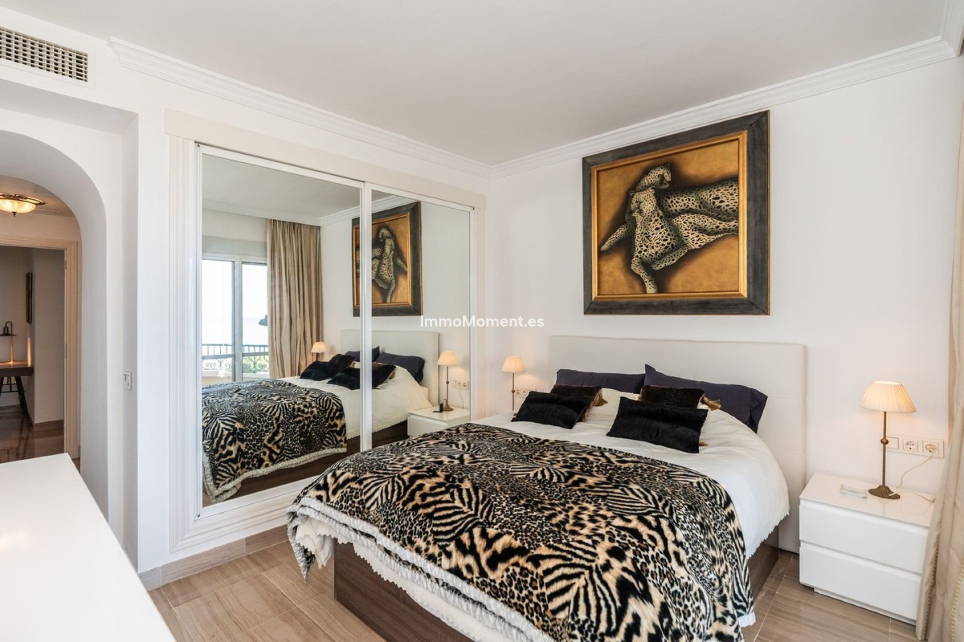 Resale - Apartment - Marbella - Elviria