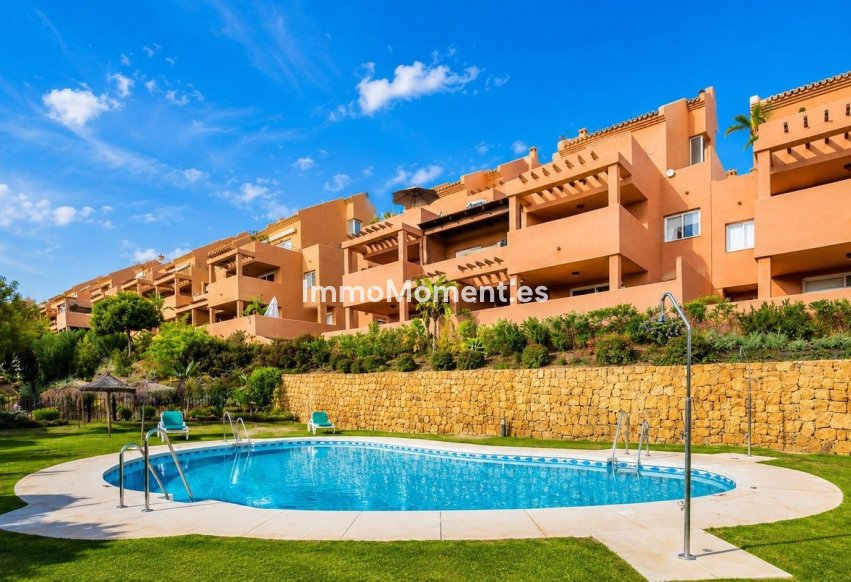 Resale - Apartment - Marbella - Elviria