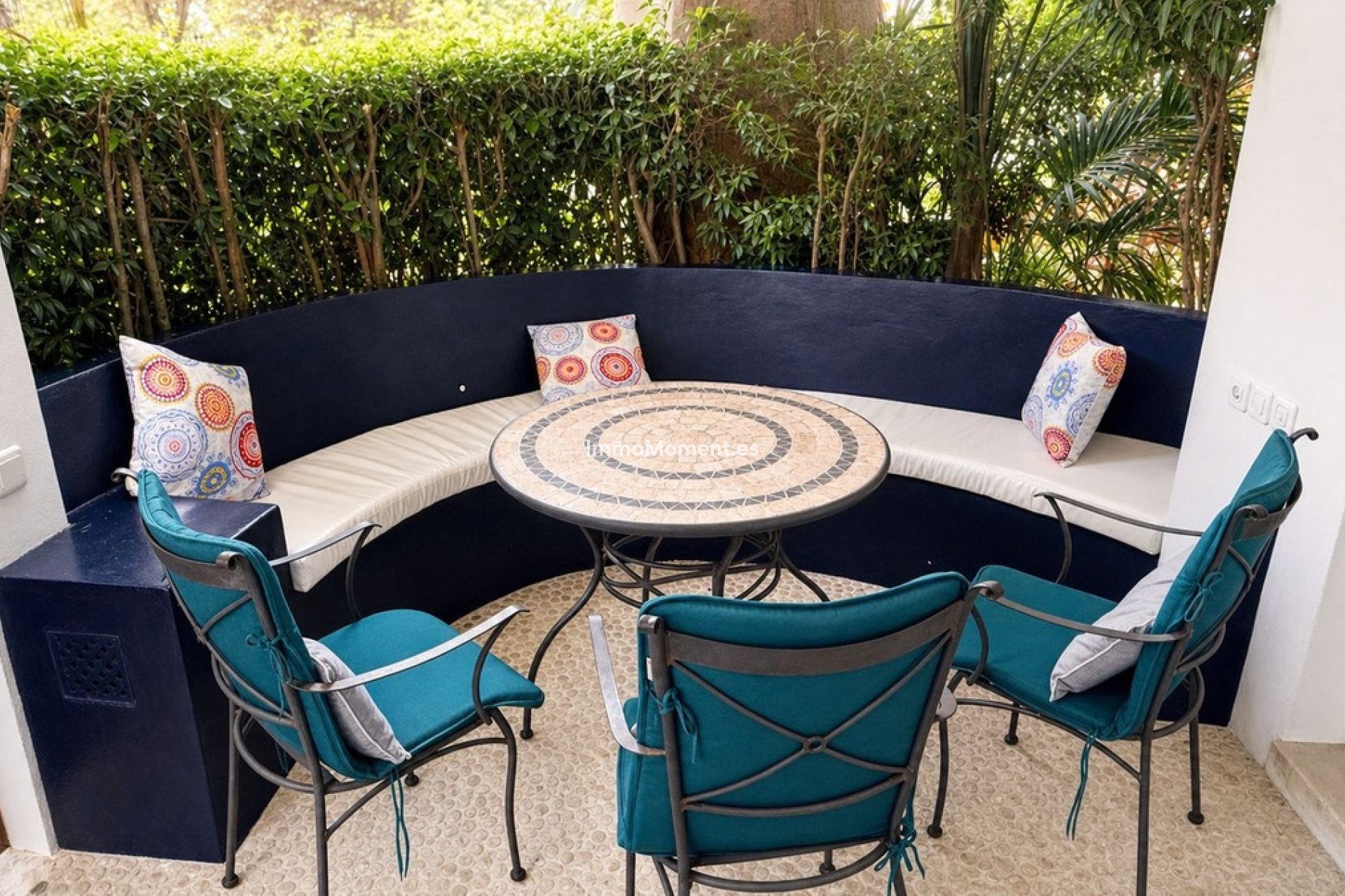 Resale - Apartment - Marbella - Elviria