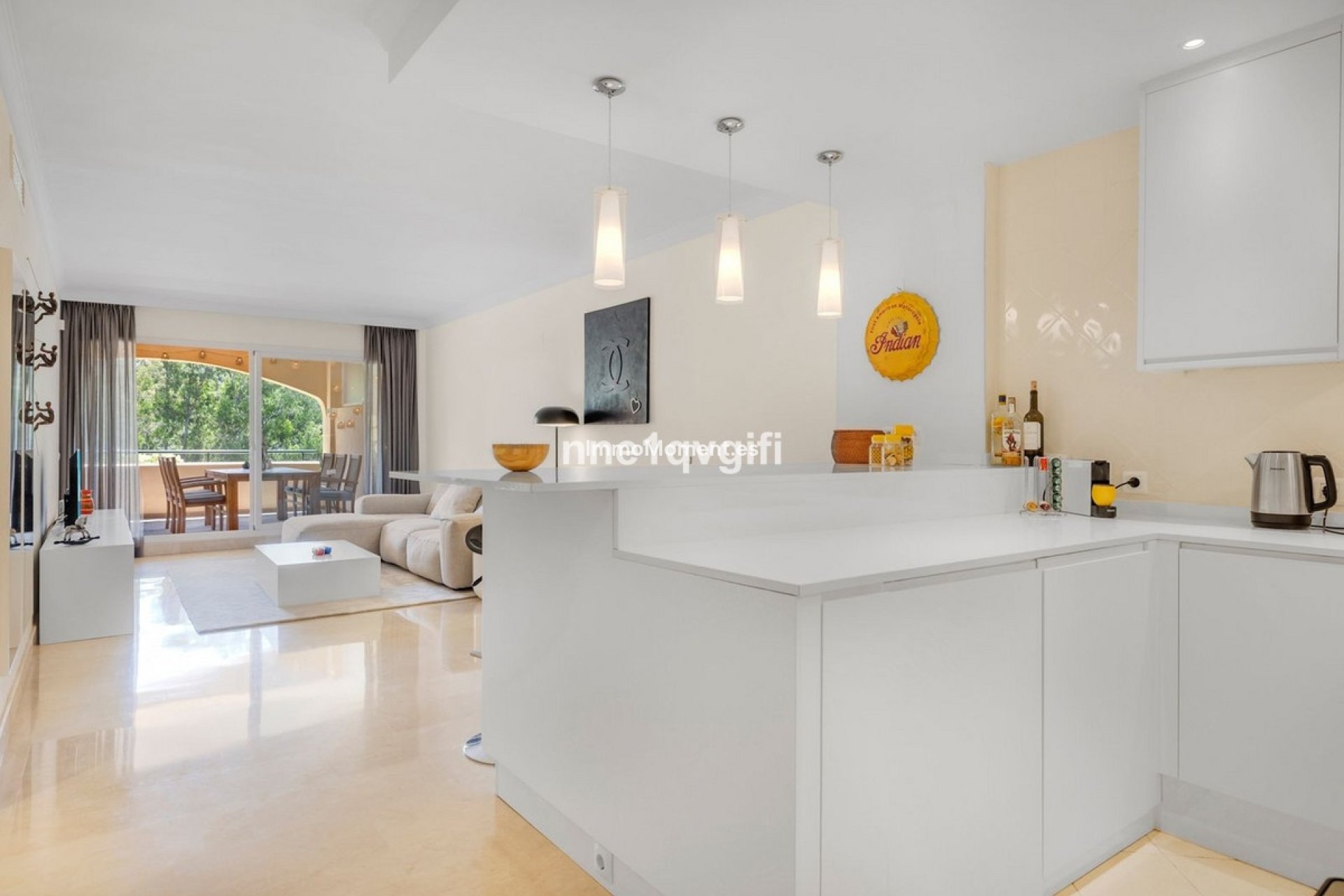 Resale - Apartment - Marbella - Elviria