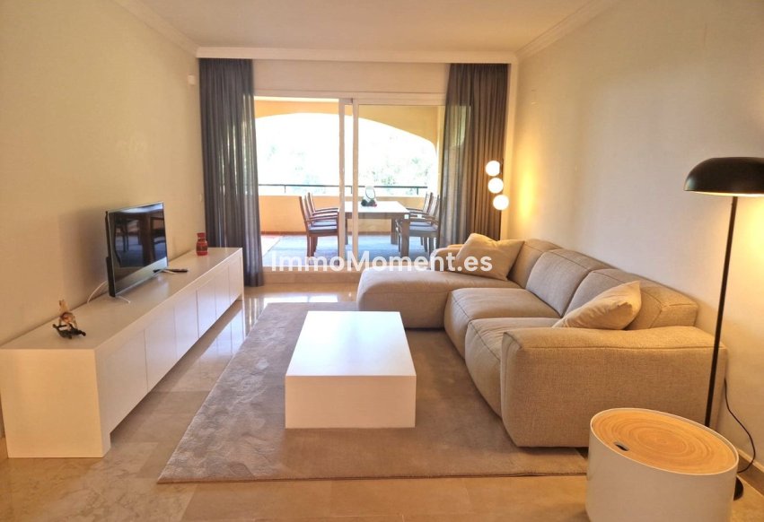 Resale - Apartment - Marbella - Elviria