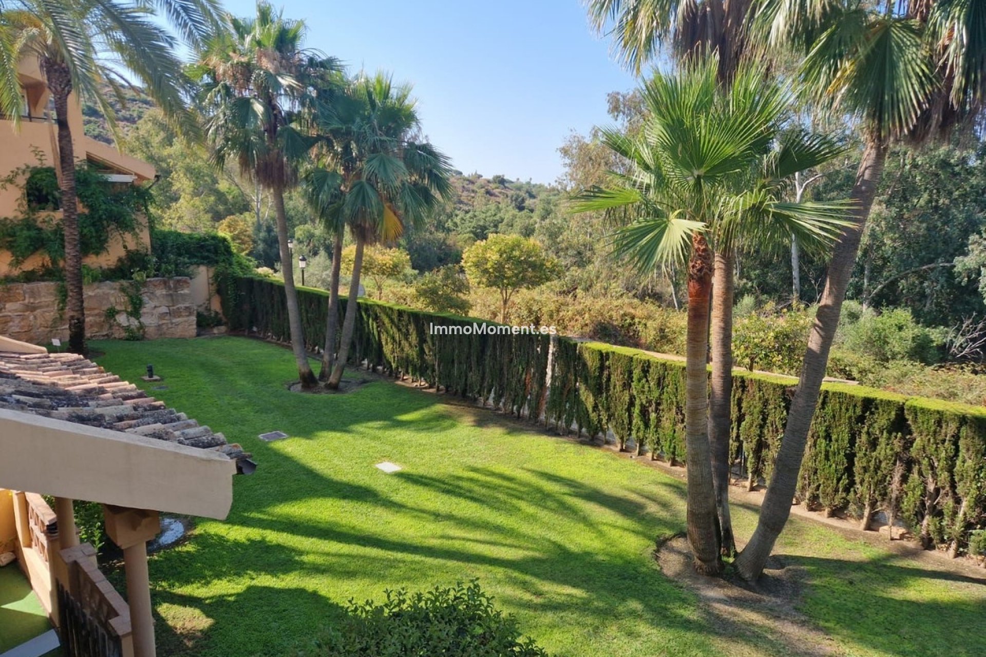 Resale - Apartment - Marbella - Elviria