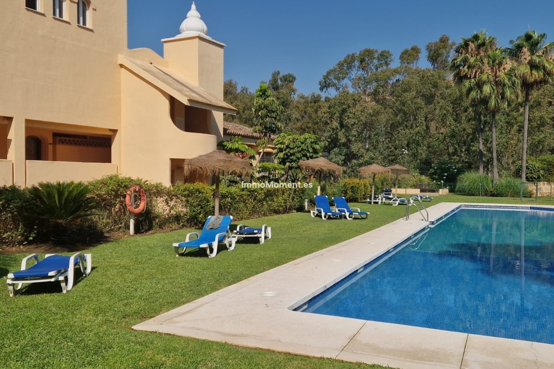 Resale - Apartment - Marbella - Elviria