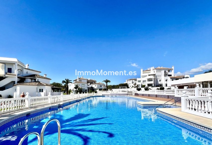 Resale - Apartment - Marbella - Elviria