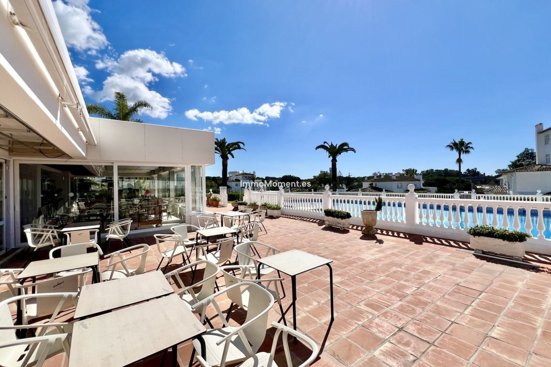 Resale - Apartment - Marbella - Elviria