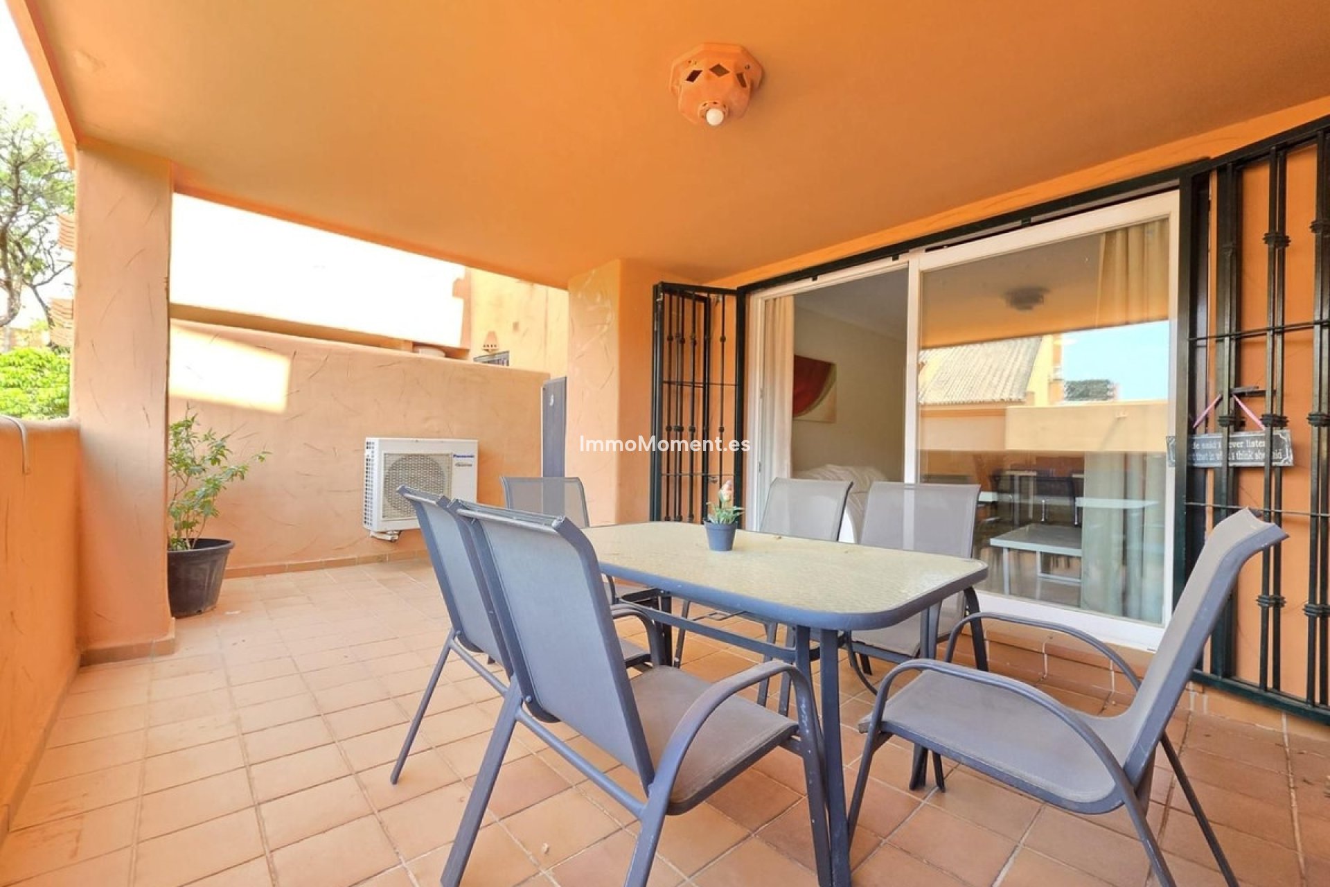 Resale - Apartment - Marbella - Elviria