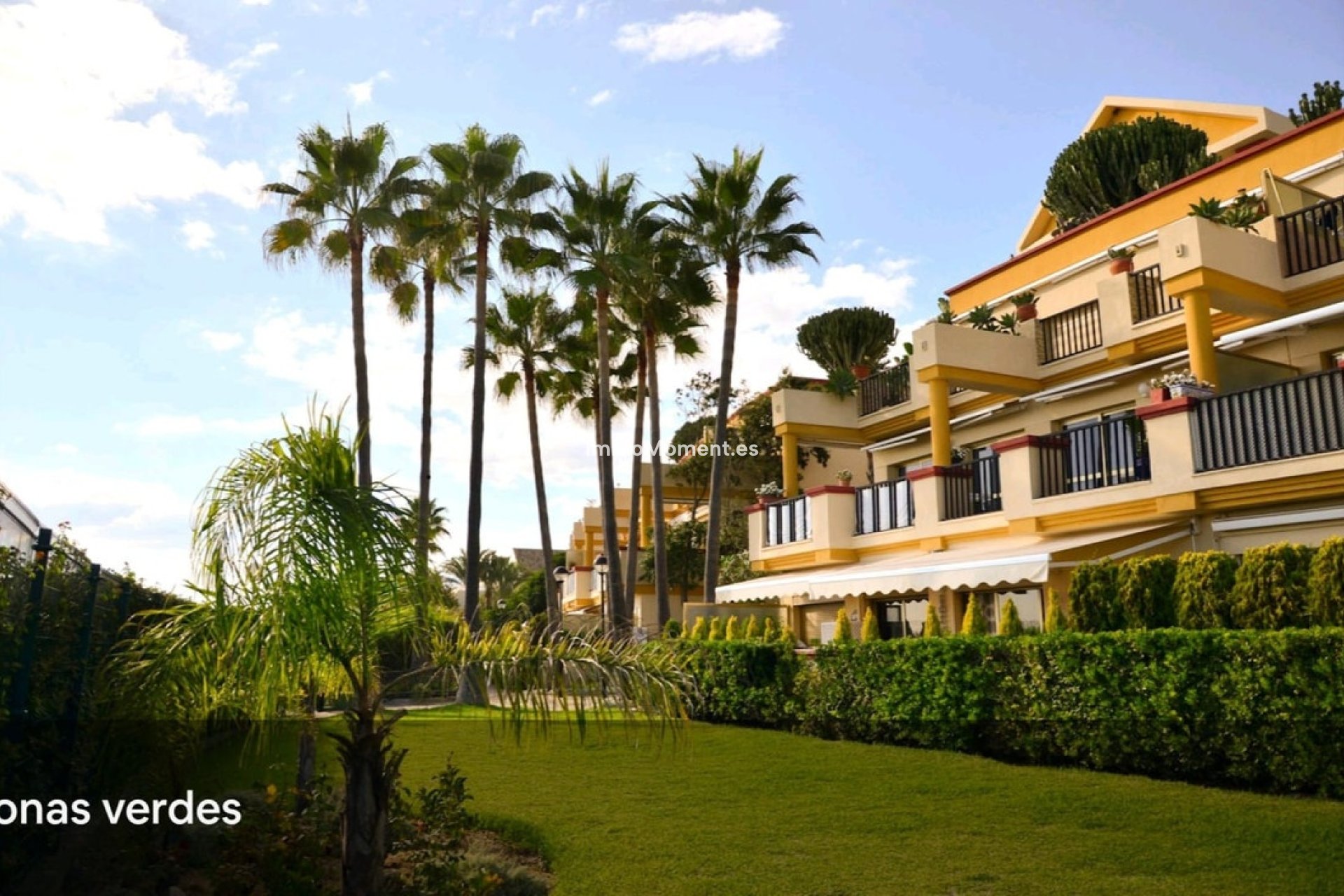 Resale - Apartment - Marbella - Elviria