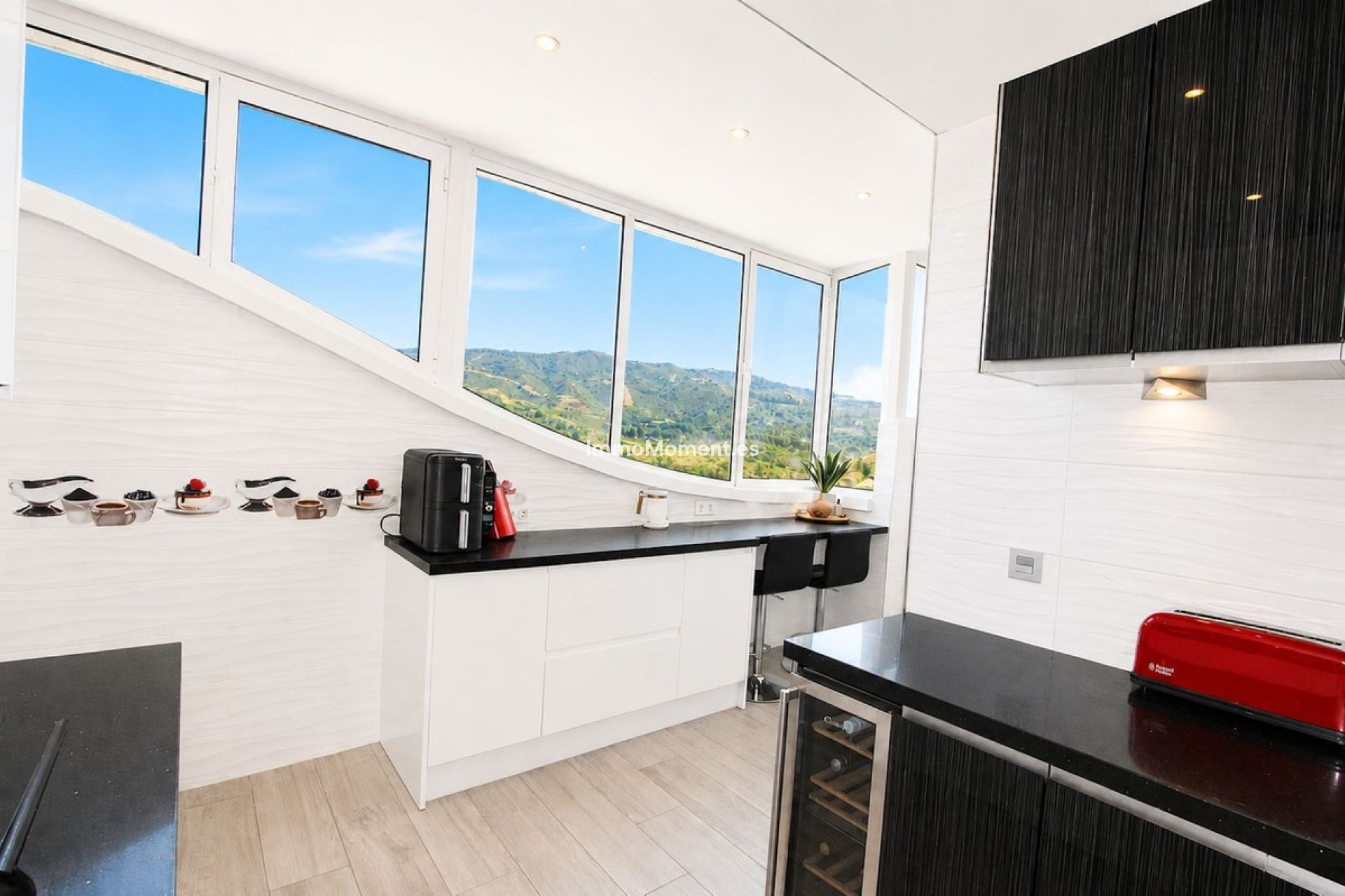 Resale - Apartment - Marbella - Elviria