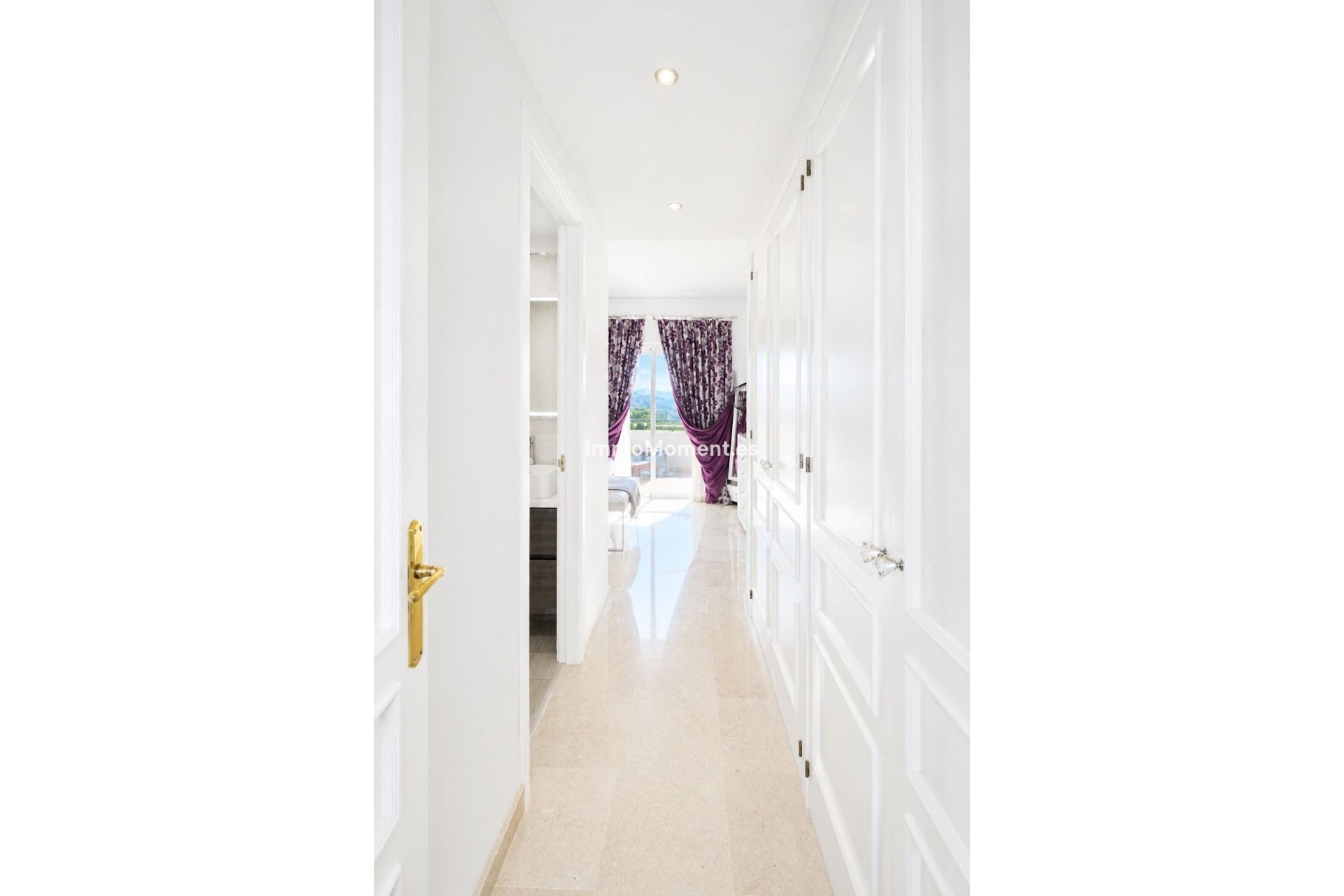 Resale - Apartment - Marbella - Elviria