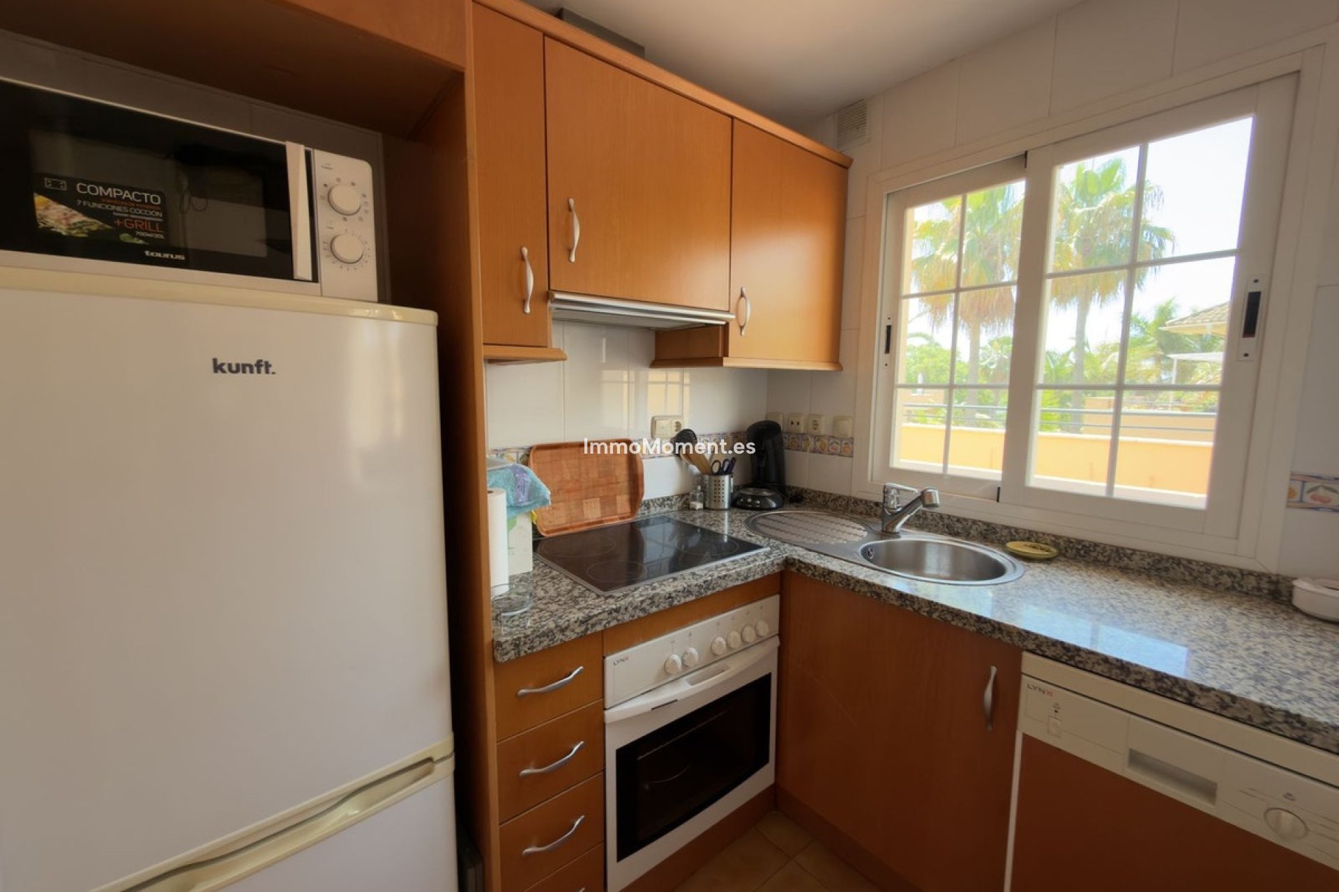Resale - Apartment - Marbella - Elviria