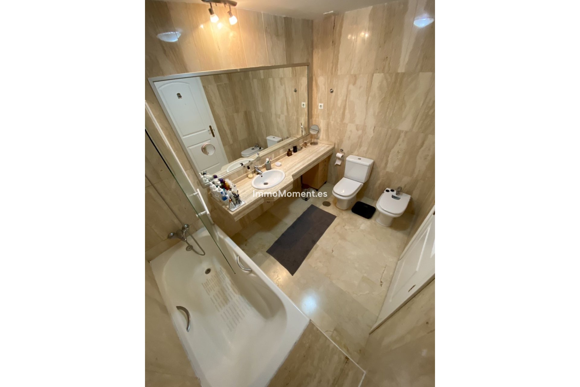 Resale - Apartment - Marbella - Elviria