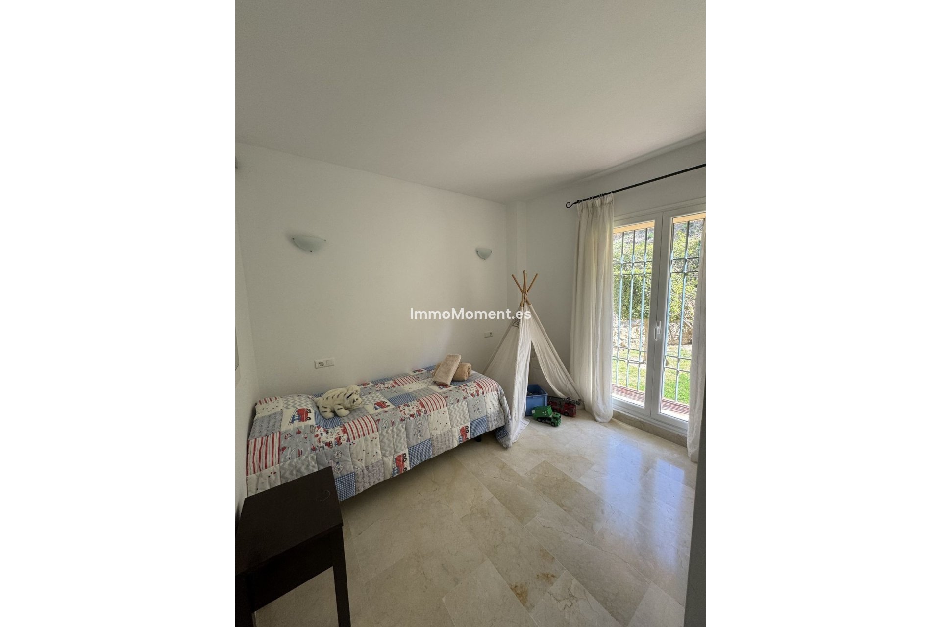 Resale - Apartment - Marbella - Elviria