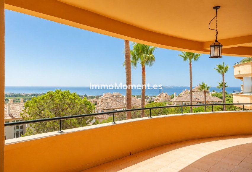 Resale - Apartment - Marbella - Elviria