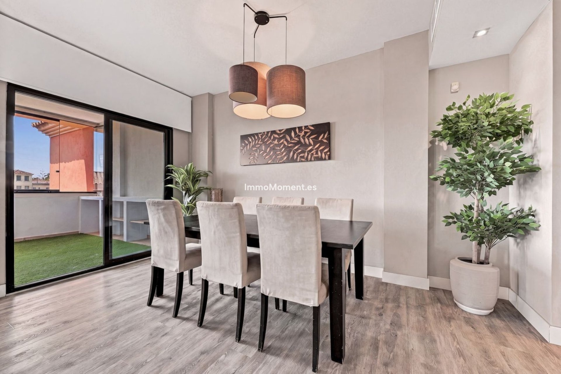 Resale - Apartment - Marbella - Elviria
