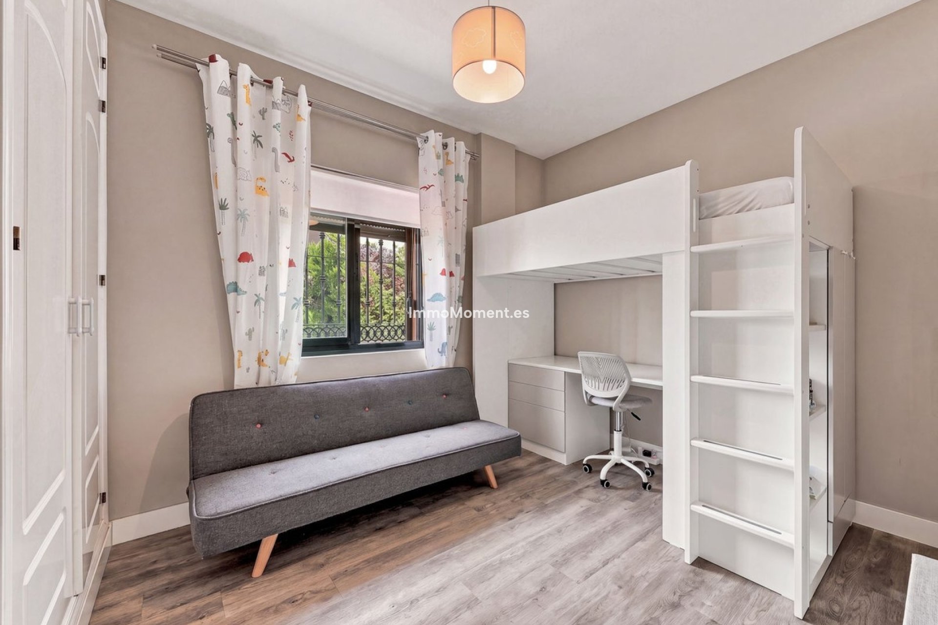 Resale - Apartment - Marbella - Elviria