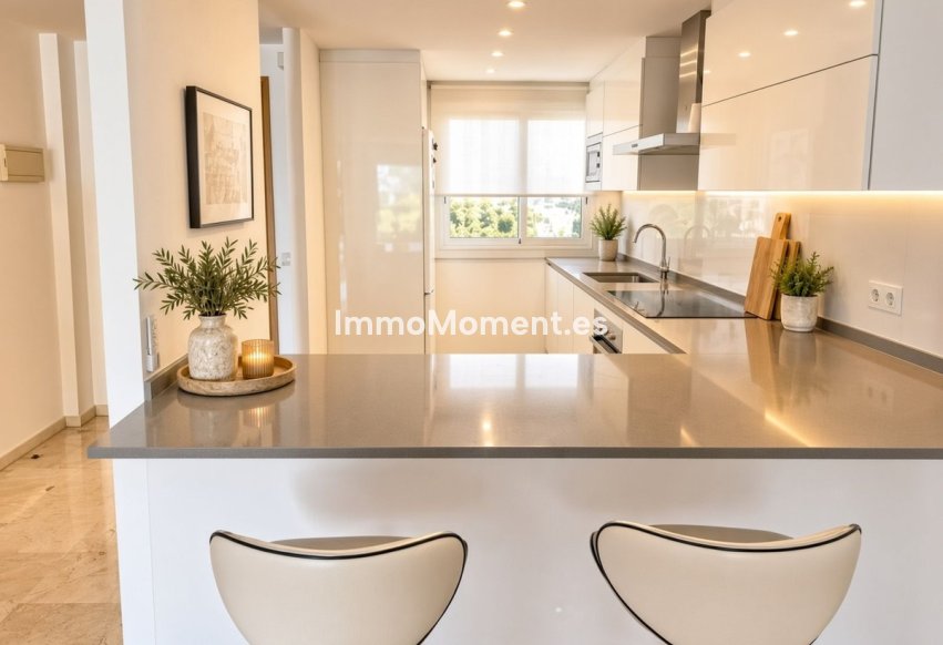 Resale - Apartment - Marbella - Guadalmina Alta