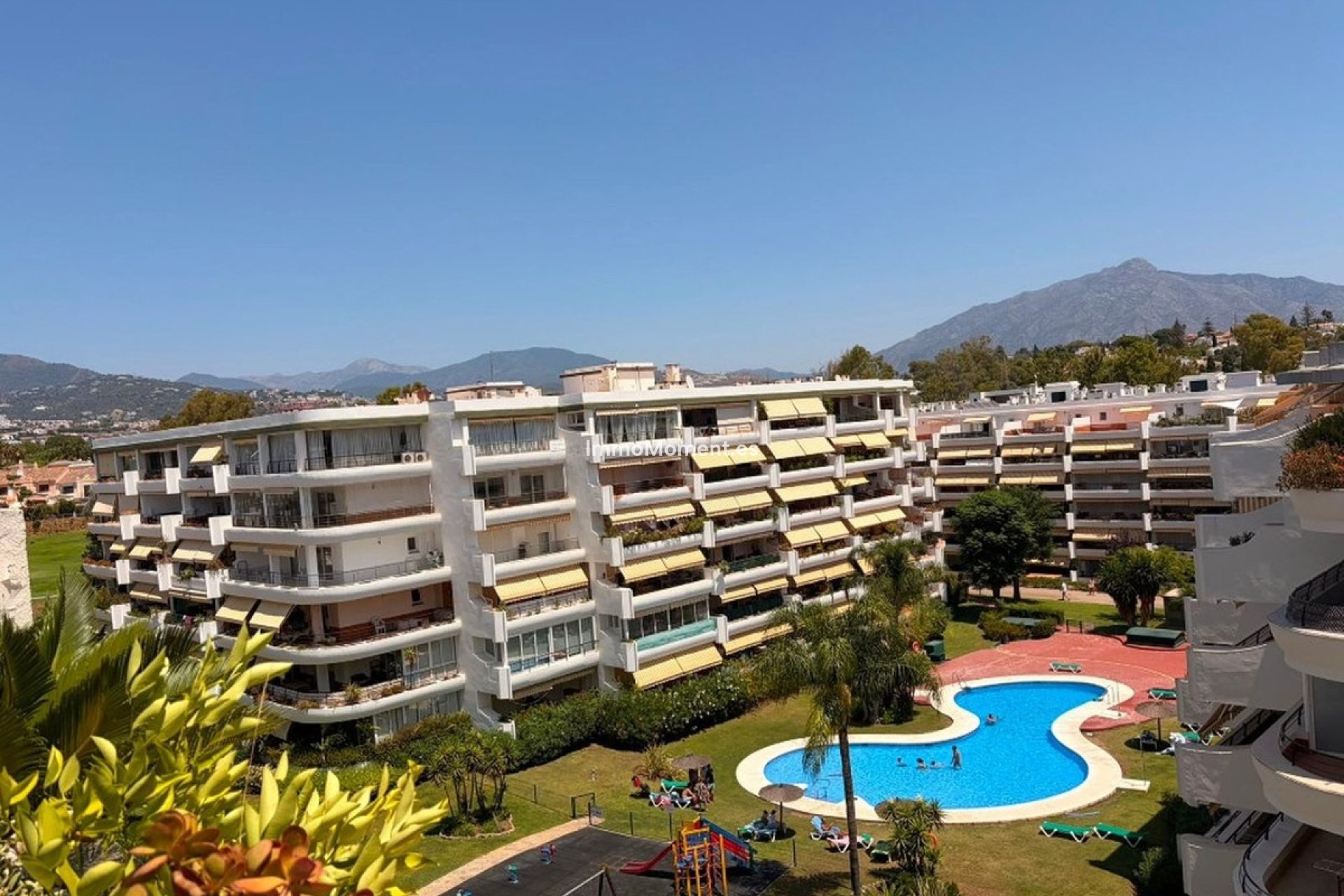 Resale - Apartment - Marbella - Guadalmina Alta
