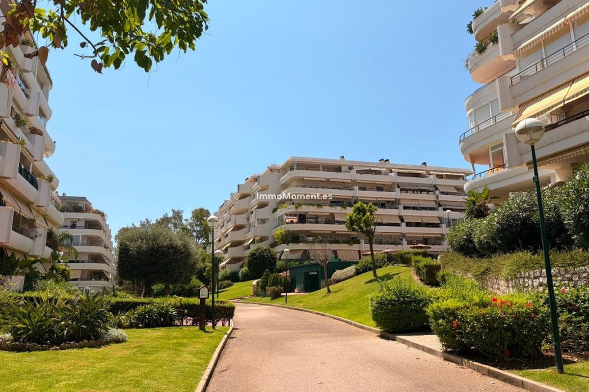 Resale - Apartment - Marbella - Guadalmina Alta