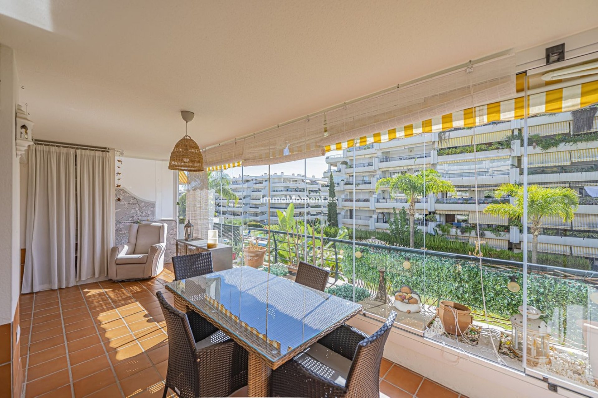 Resale - Apartment - Marbella - Guadalmina Alta