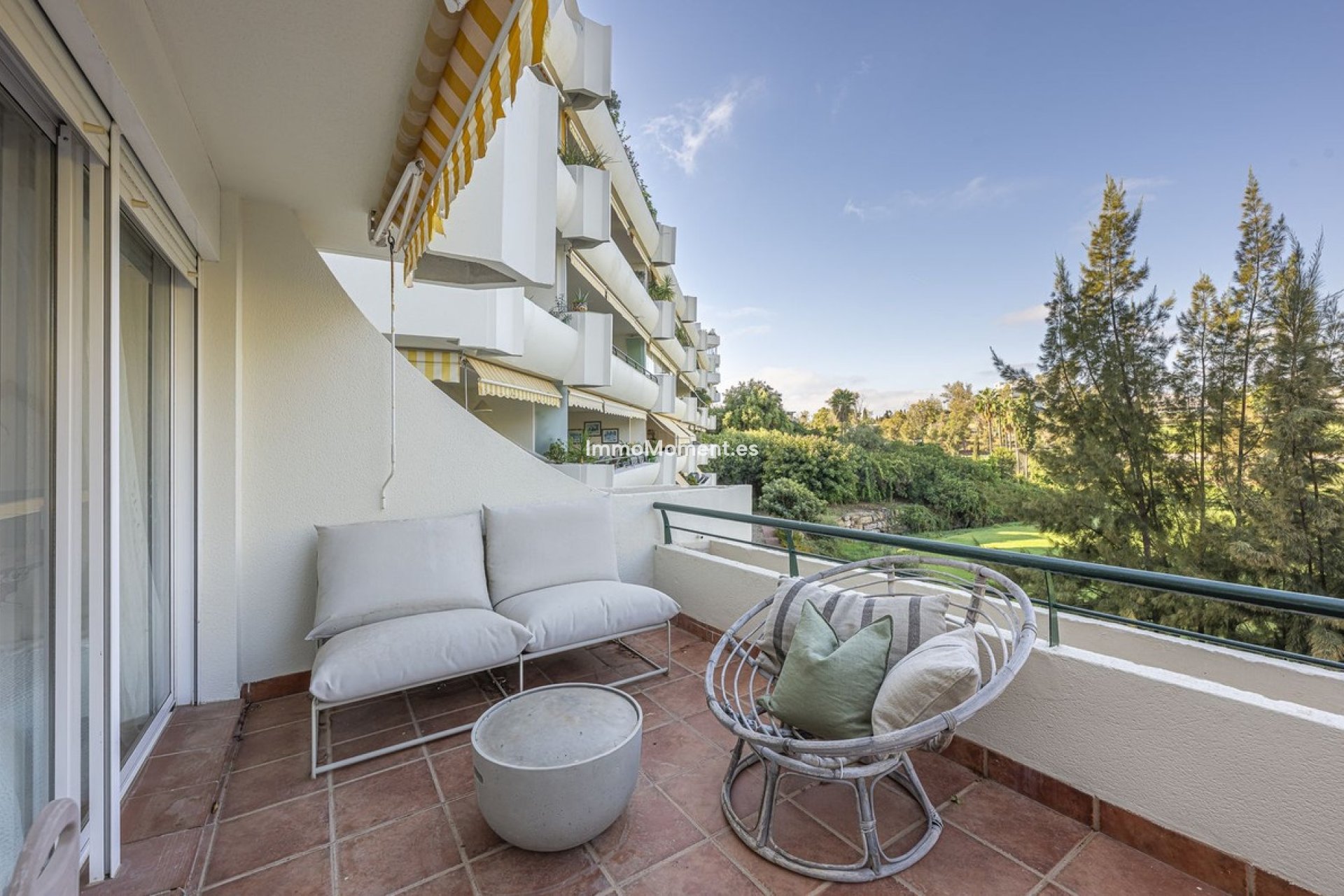Resale - Apartment - Marbella - Guadalmina Alta