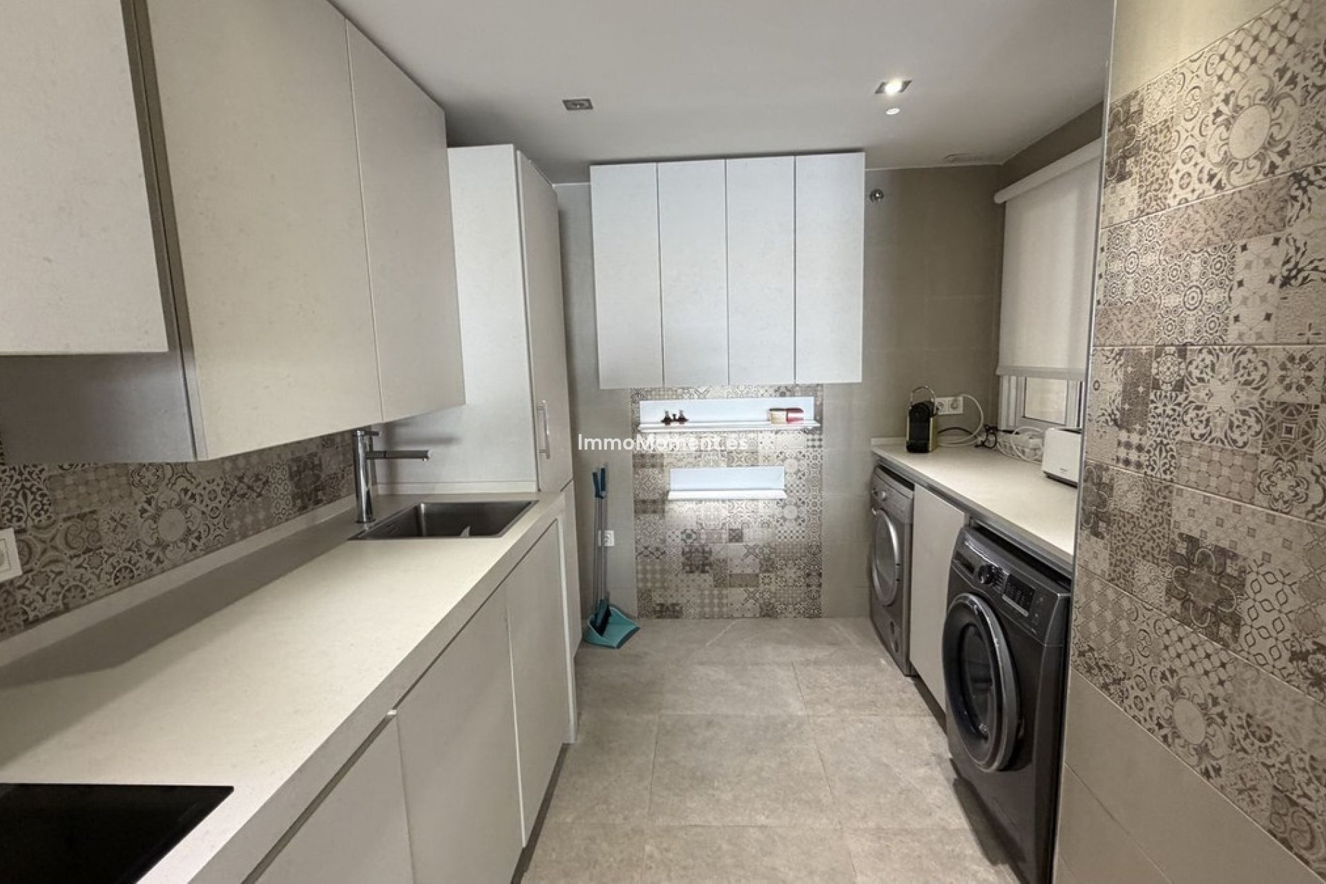 Resale - Apartment - Marbella - Guadalmina Alta