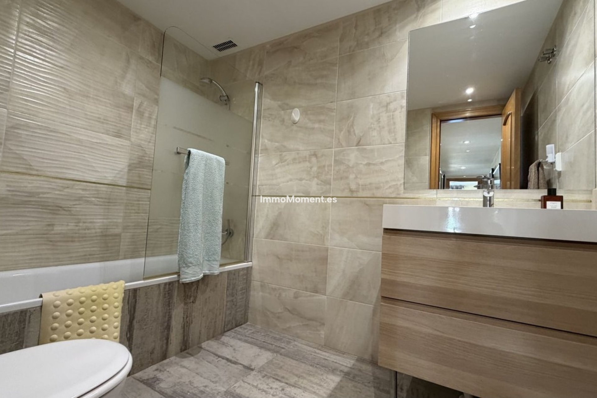 Resale - Apartment - Marbella - Guadalmina Alta