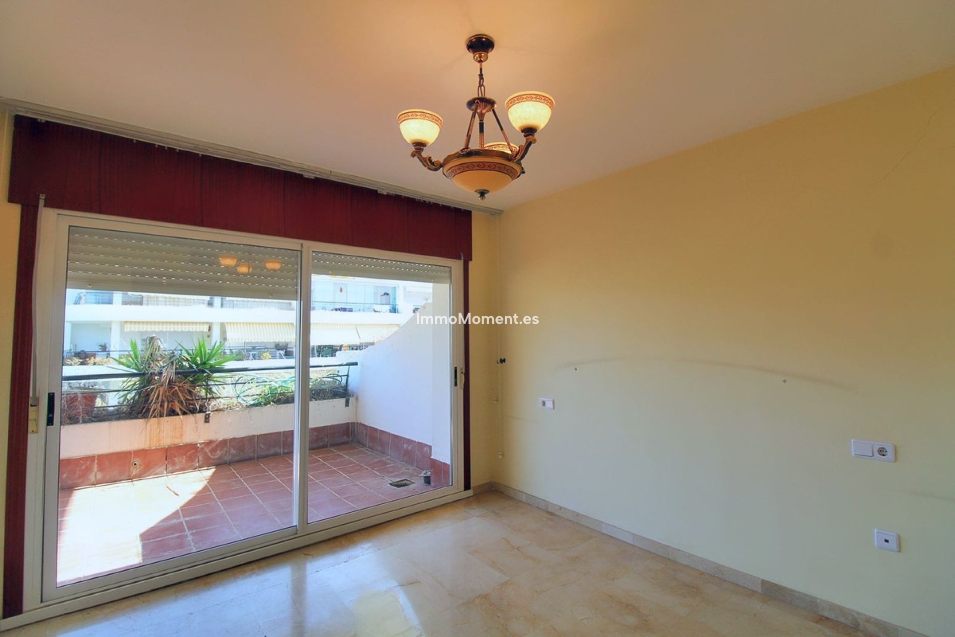 Resale - Apartment - Marbella - Guadalmina Alta