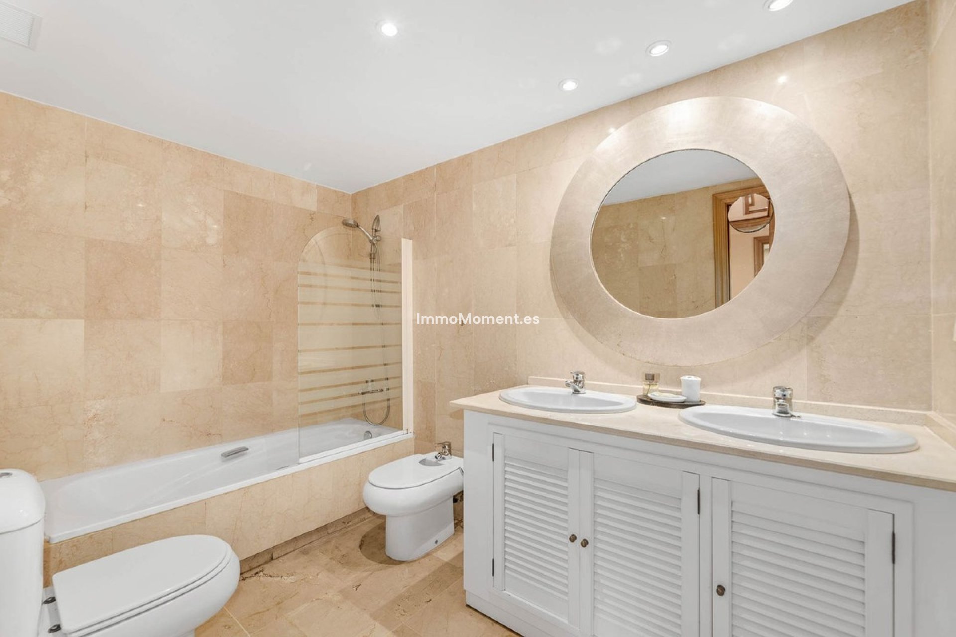 Resale - Apartment - Marbella - Guadalmina Alta