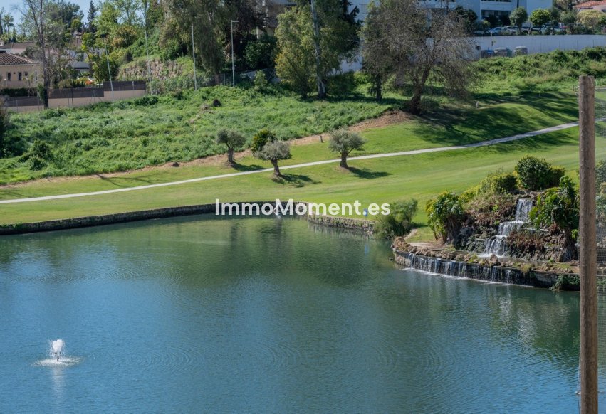 Resale - Apartment - Marbella - Guadalmina Alta