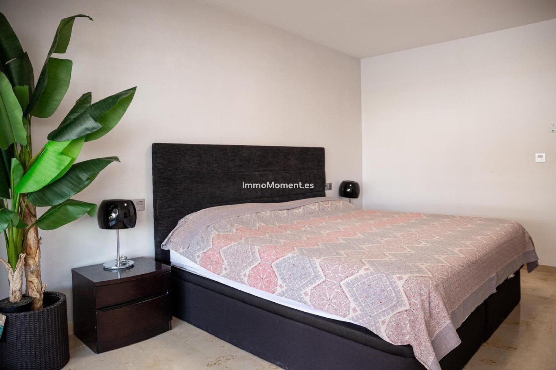 Resale - Apartment - Marbella - Guadalmina Alta