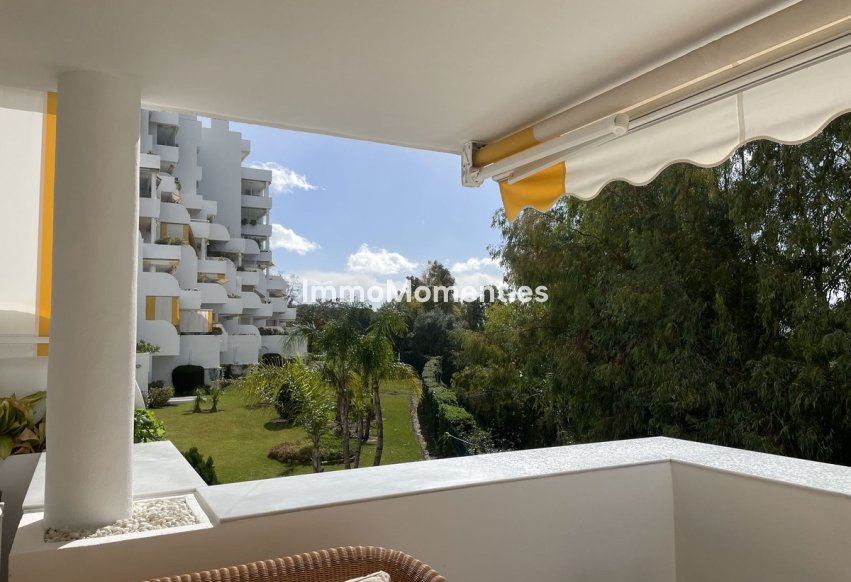 Resale - Apartment - Marbella - Guadalmina Alta