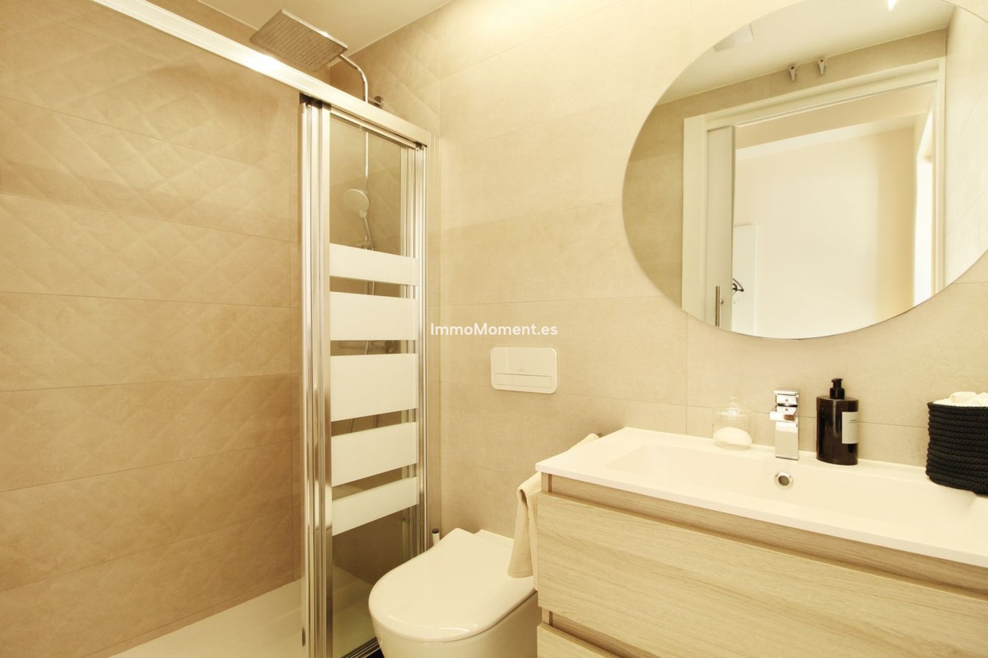 Resale - Apartment - Marbella - Guadalmina Alta