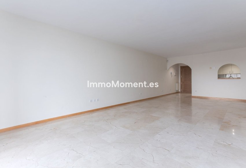 Resale - Apartment - Marbella - Guadalmina Alta