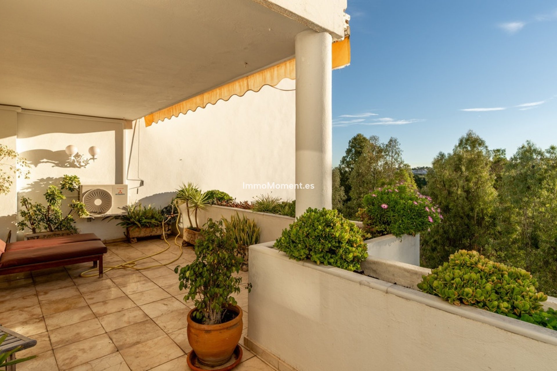 Resale - Apartment - Marbella - Guadalmina Alta