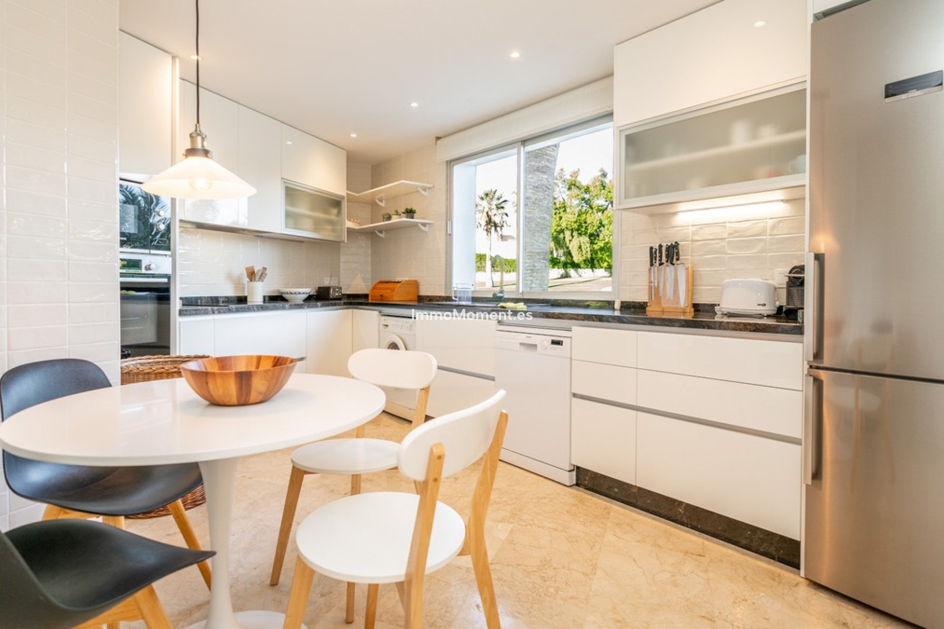 Resale - Apartment - Marbella - Guadalmina Alta