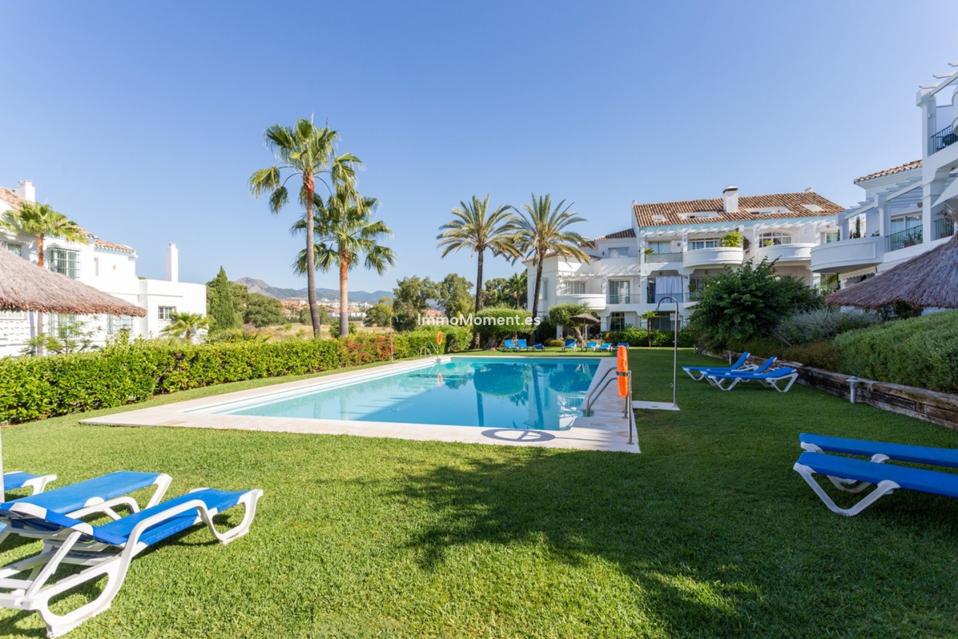 Resale - Apartment - Marbella - Guadalmina Alta