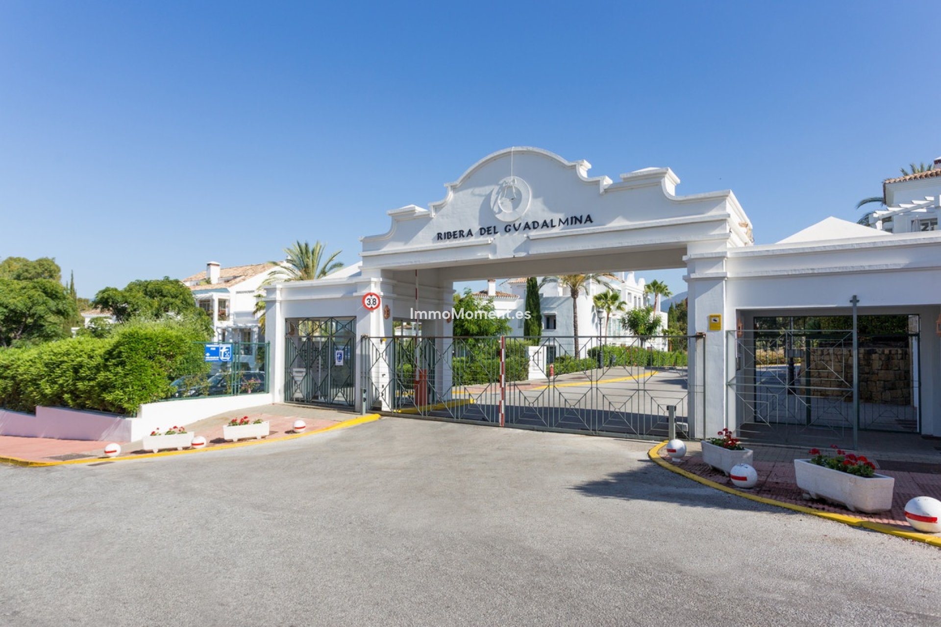 Resale - Apartment - Marbella - Guadalmina Alta