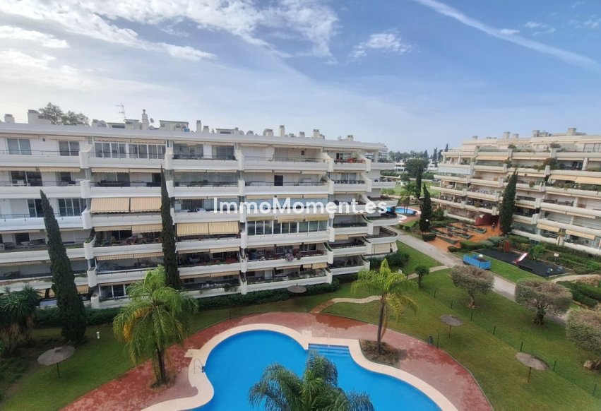 Resale - Apartment - Marbella - Guadalmina Alta