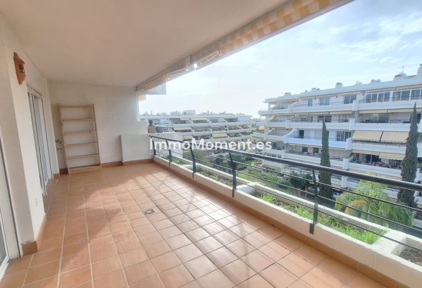 Resale - Apartment - Marbella - Guadalmina Alta