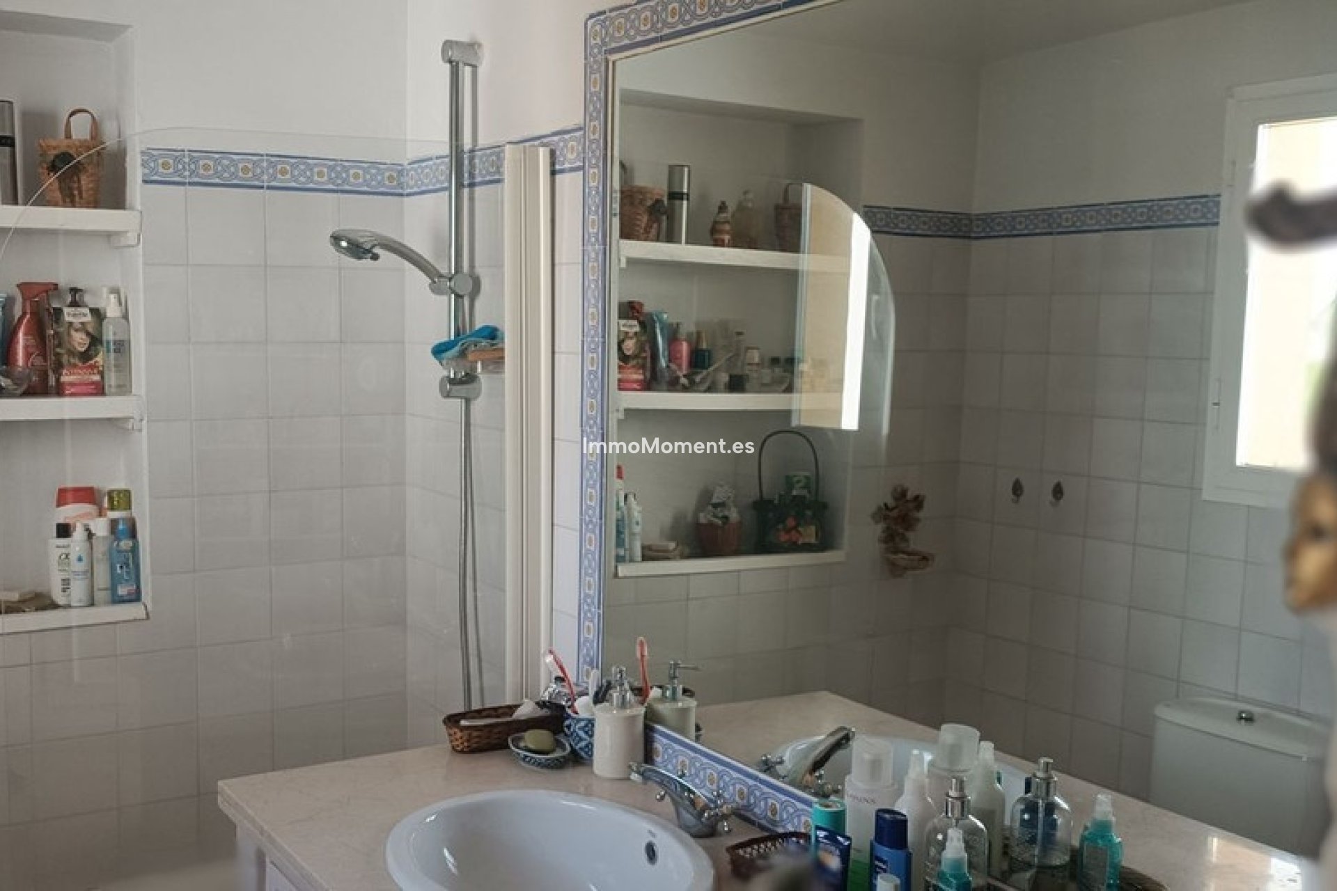 Resale - Apartment - Marbella - Guadalmina Alta