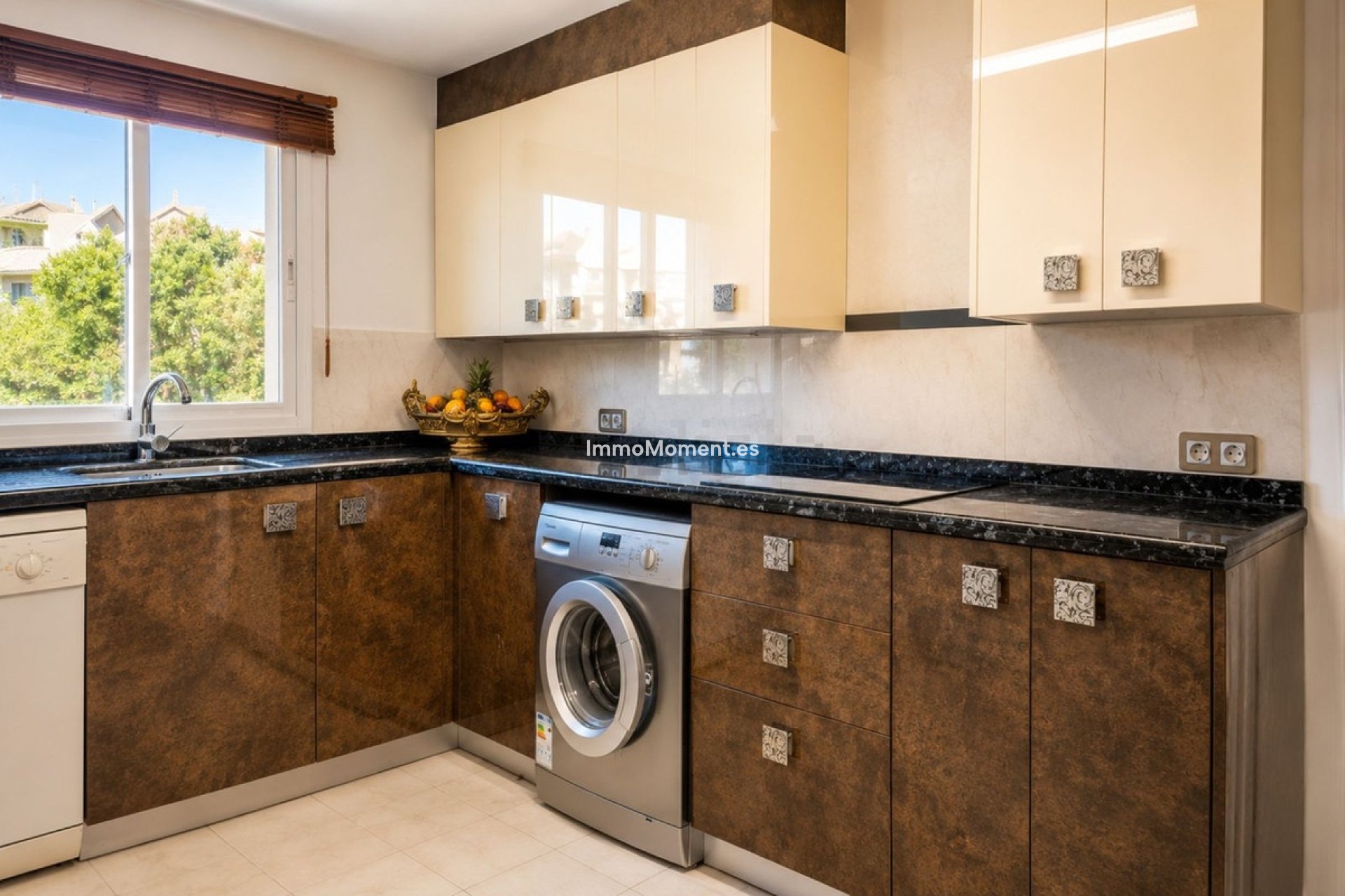 Resale - Apartment - Marbella - Guadalmina Alta