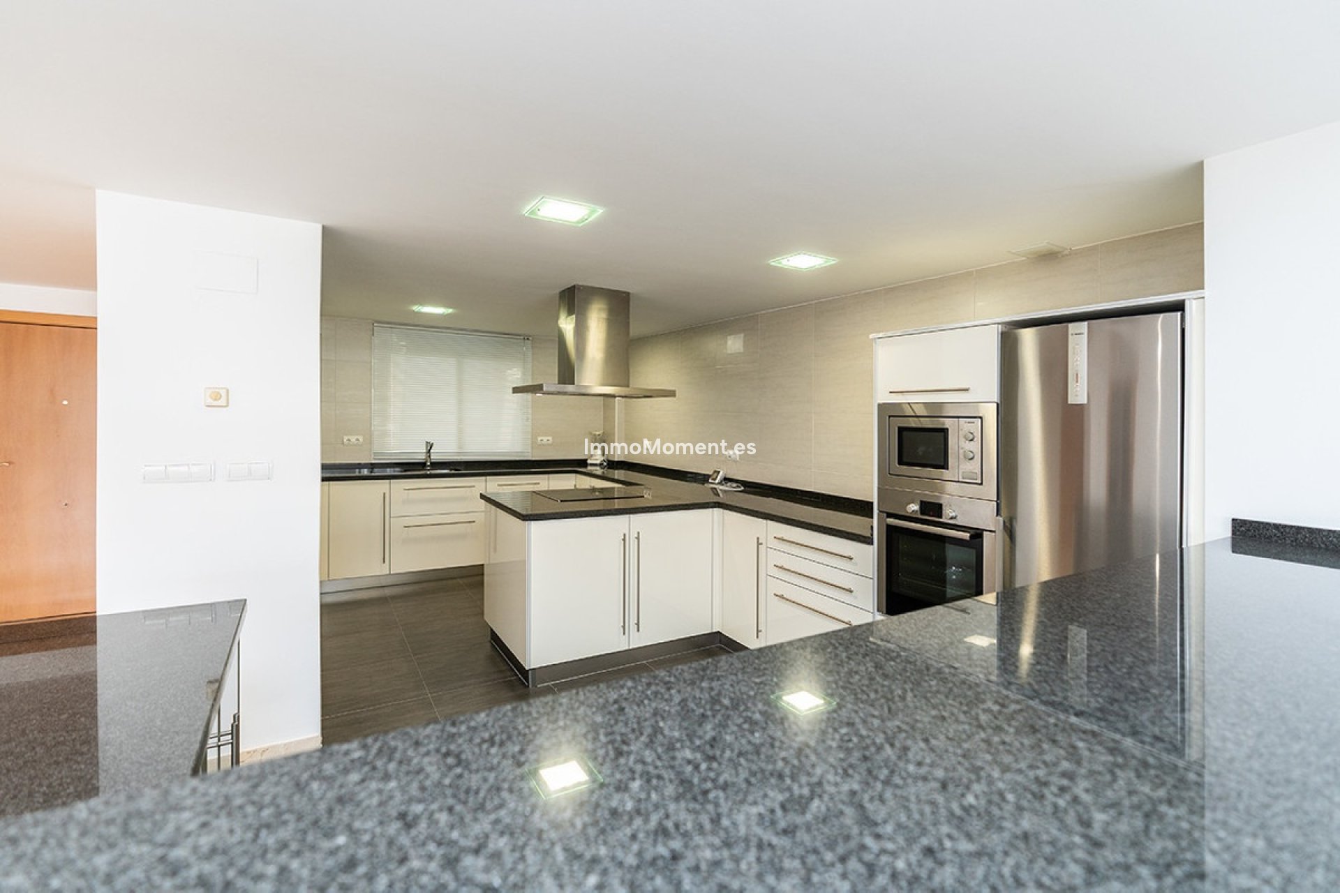 Resale - Apartment - Marbella - Guadalmina Alta