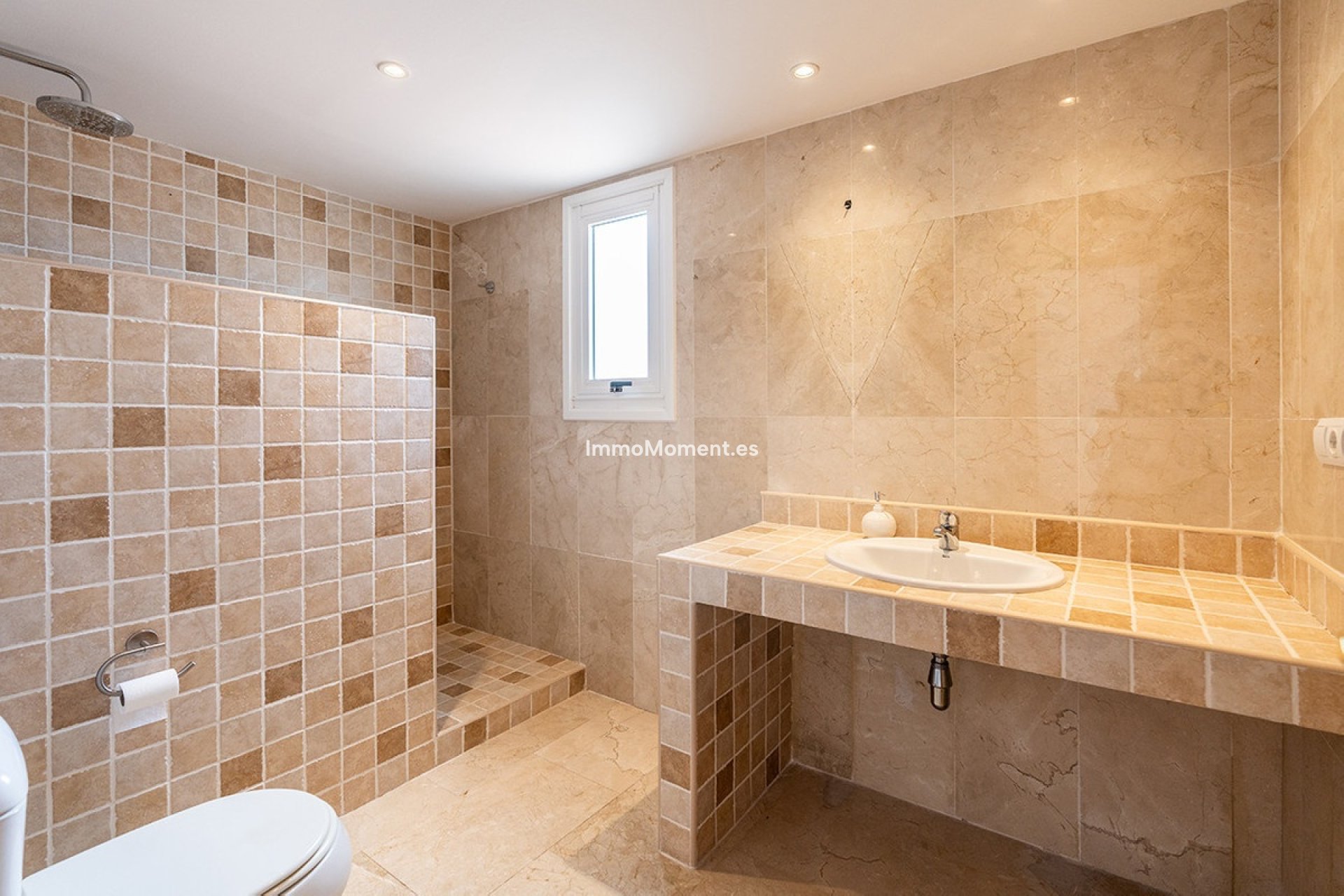 Resale - Apartment - Marbella - Guadalmina Alta