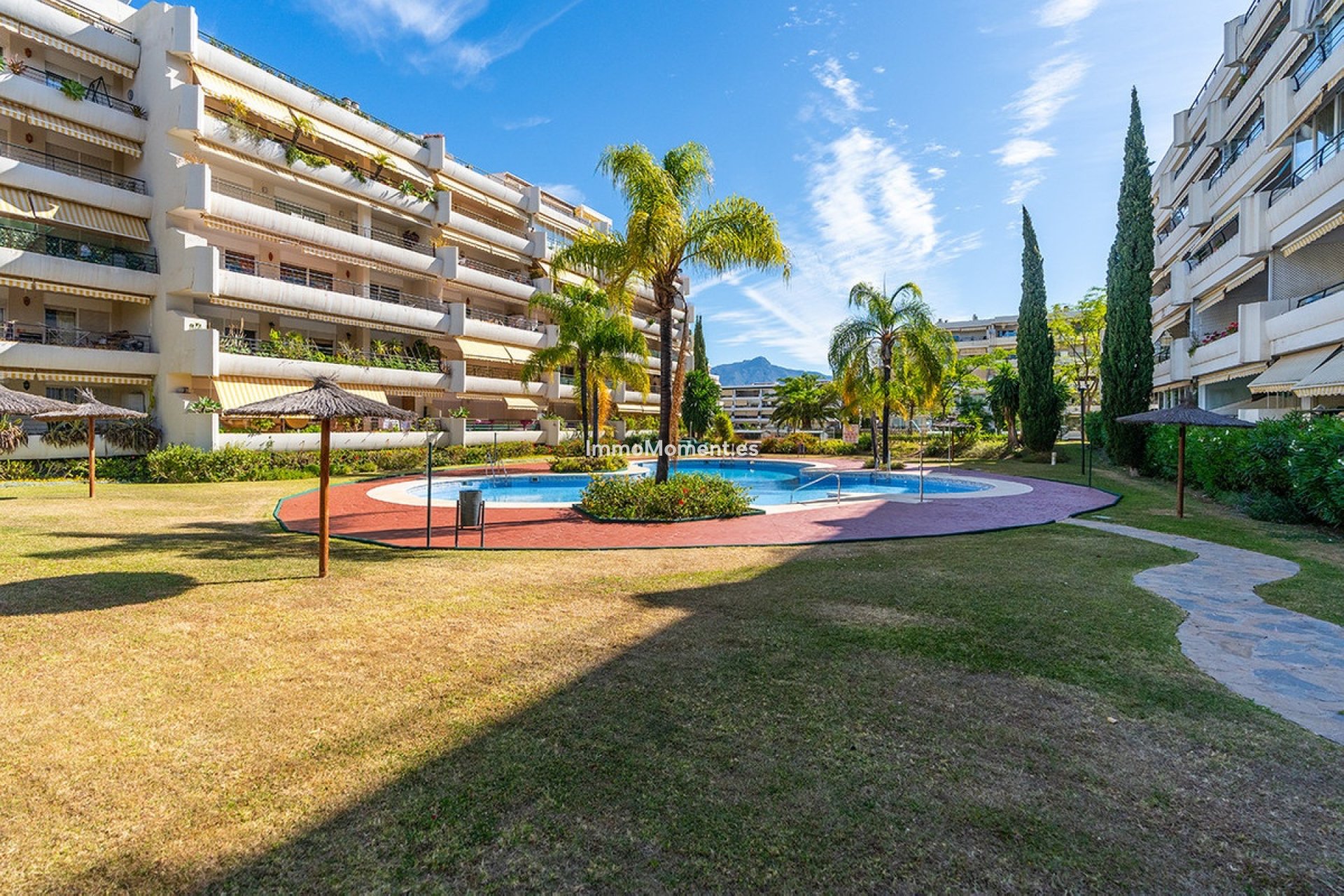 Resale - Apartment - Marbella - Guadalmina Alta
