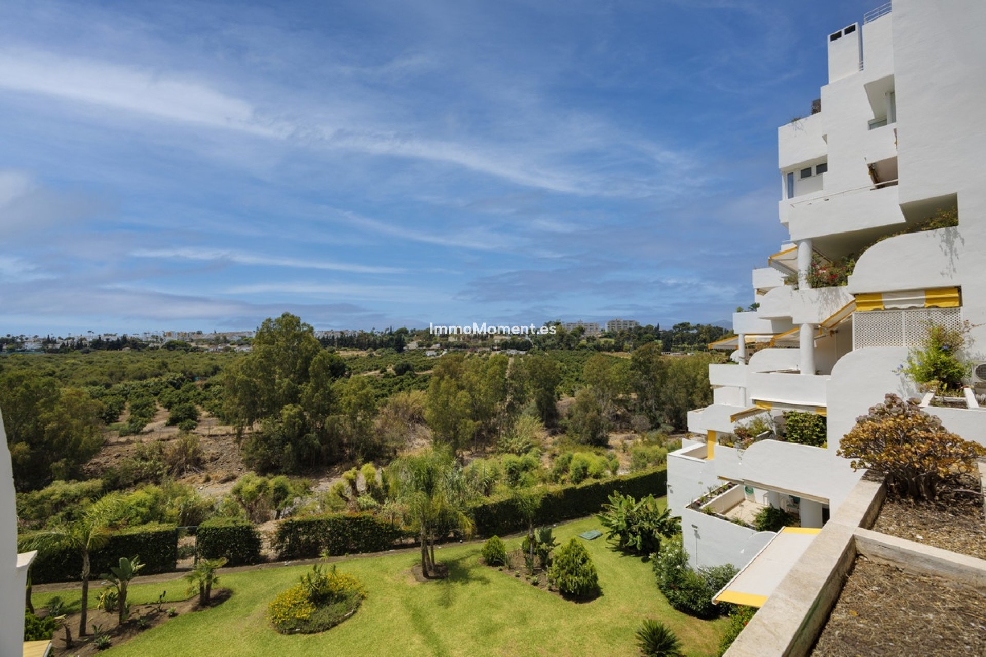 Resale - Apartment - Marbella - Guadalmina Alta