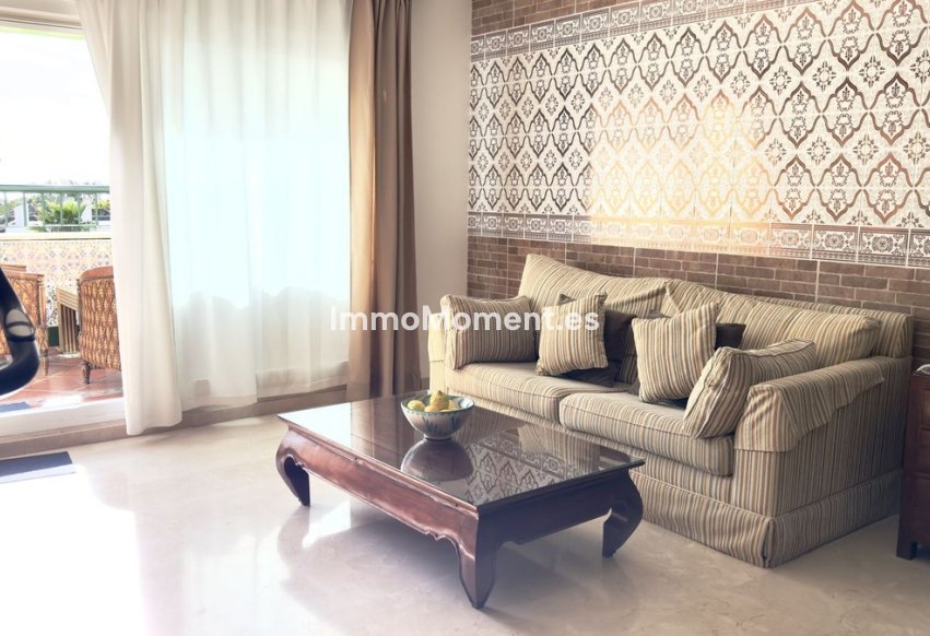 Resale - Apartment - Marbella - Guadalmina Baja
