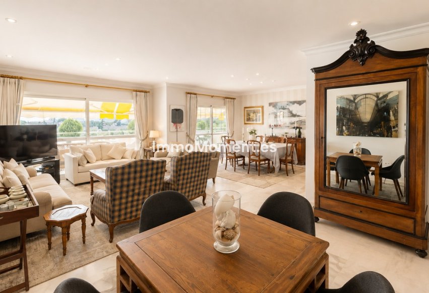 Resale - Apartment - Marbella - Guadalmina Baja